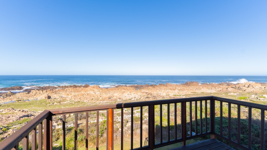 5 Bedroom Property for Sale in Sunny Seas Estate Western Cape
